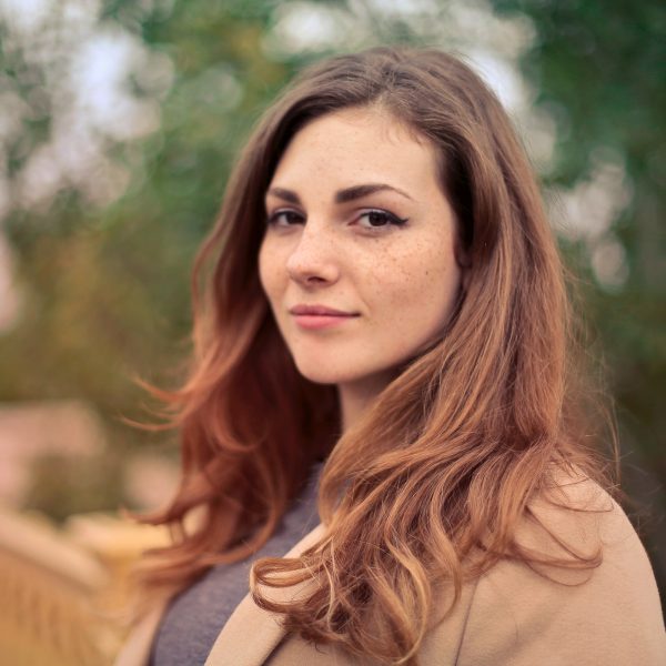 Jonge vrouwen voelen de meeste stress in het moderne leven
